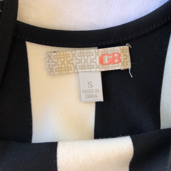 Stripped Long Sleeve Crop Top - Picture 3 of 4